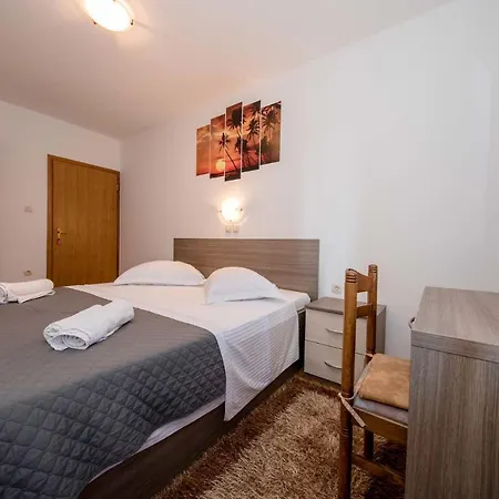 Apartman 3 Lopar Exterior photo