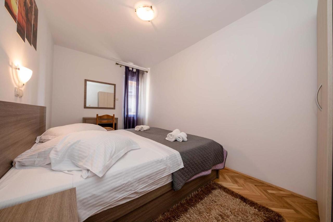 3 Apartment Lopar
