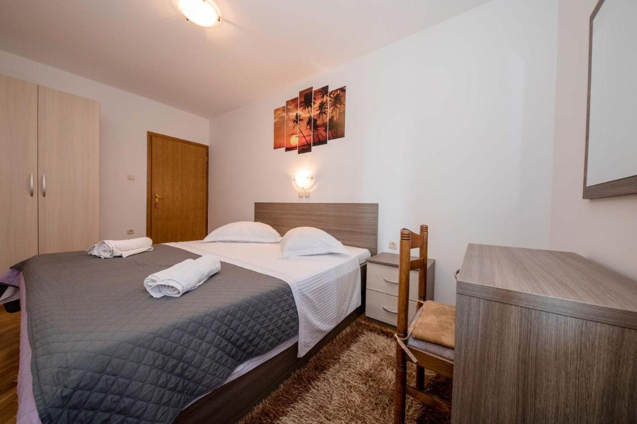 Apartment 3 Lopar
