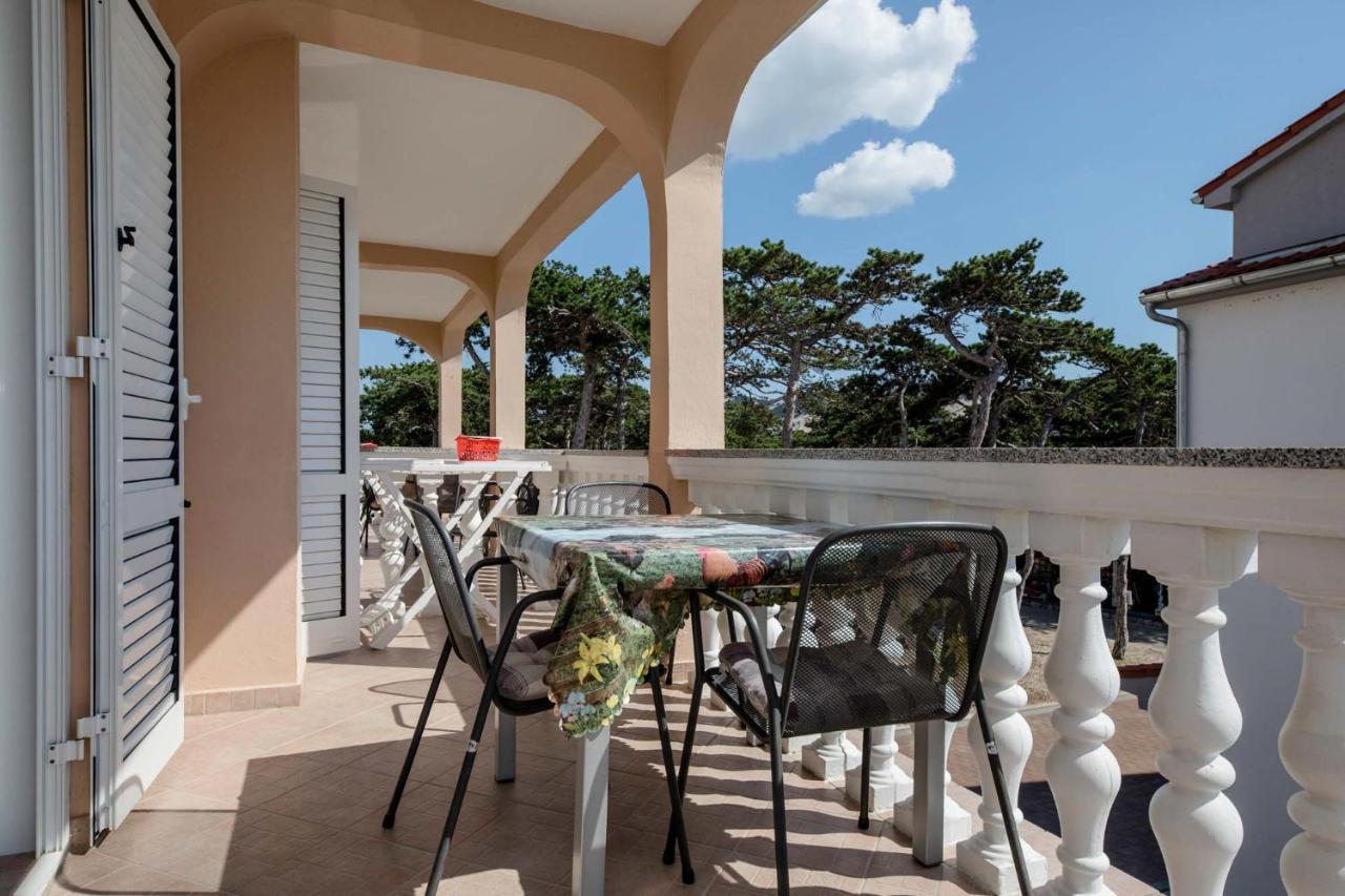 Apartment 3 Lopar