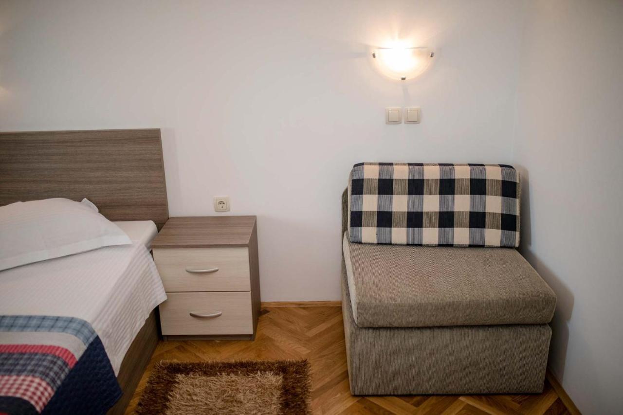 Apartment 3